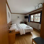 Alpenblick فندق