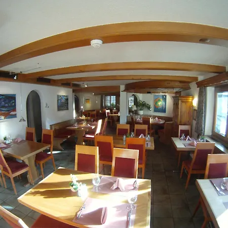 Hotel Cresta 3*